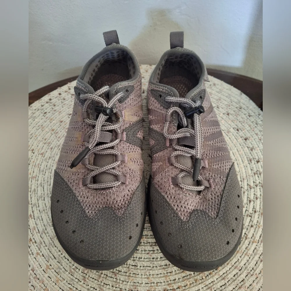 Chaco Torrent Pro Women's Gray Athletic Outdoor Sneakers Size 8.